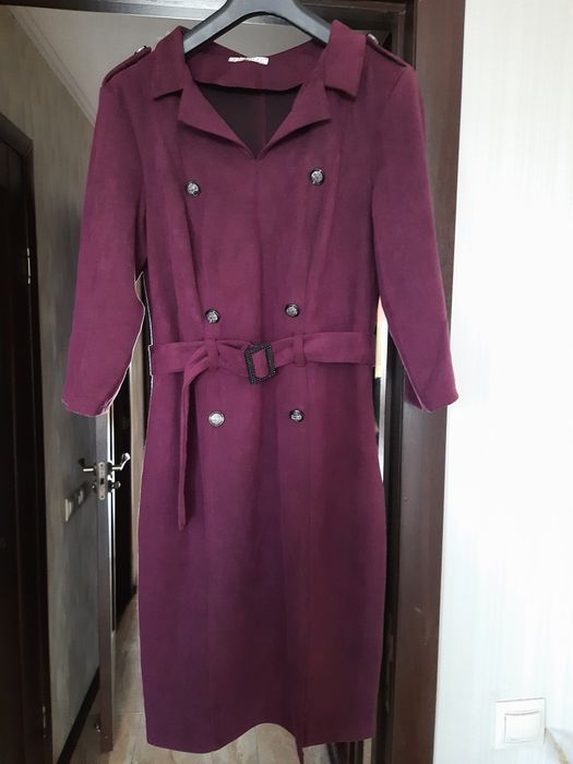 Жіноче плаття...