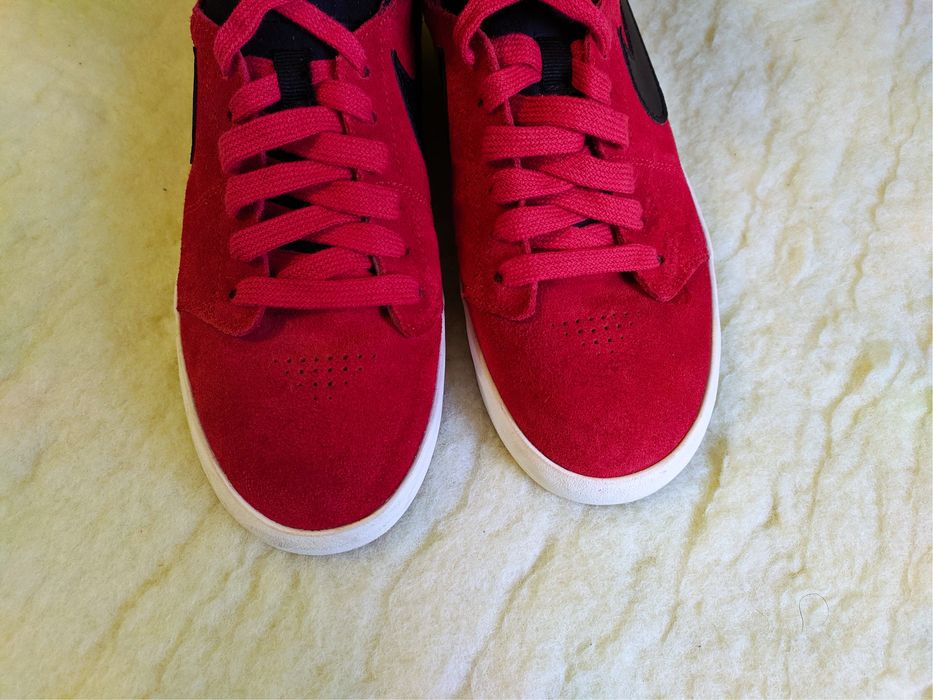 Кросівки  Nike  535656 600