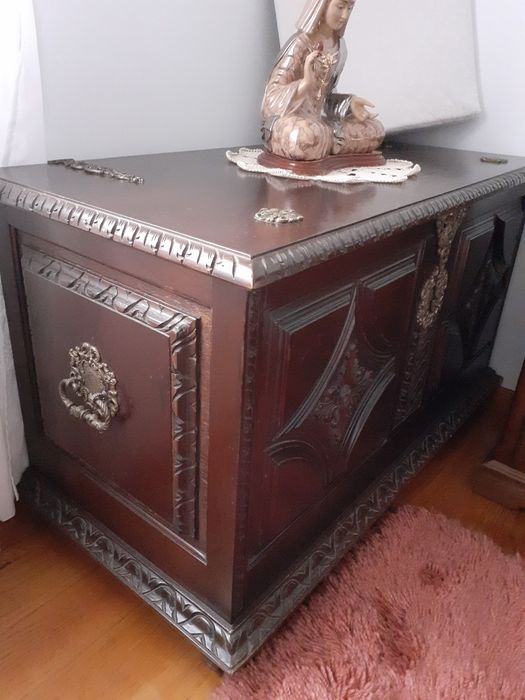 Arca de madeira maciça com 50 anos excelente estado