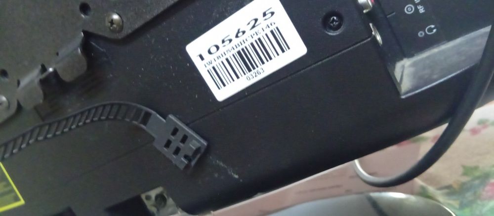 TV/ Monitor (negociável)