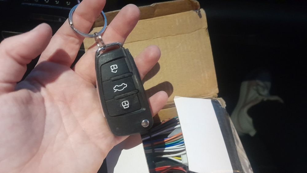 Fecho central auto há distância