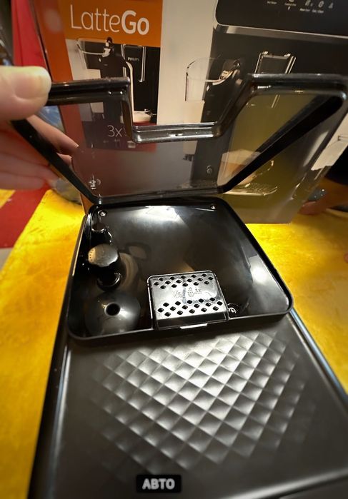 Автоматична кавомашина Philips Series 2200 EP2231/40