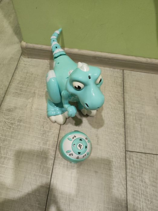 Динозавр на радіоуправленні