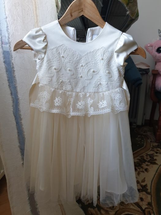 Сукня для дівчинки