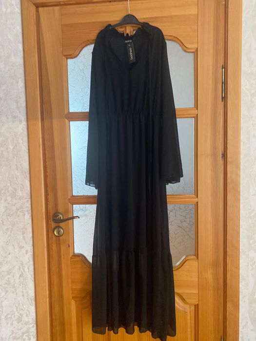 Нарядне плаття boohoo