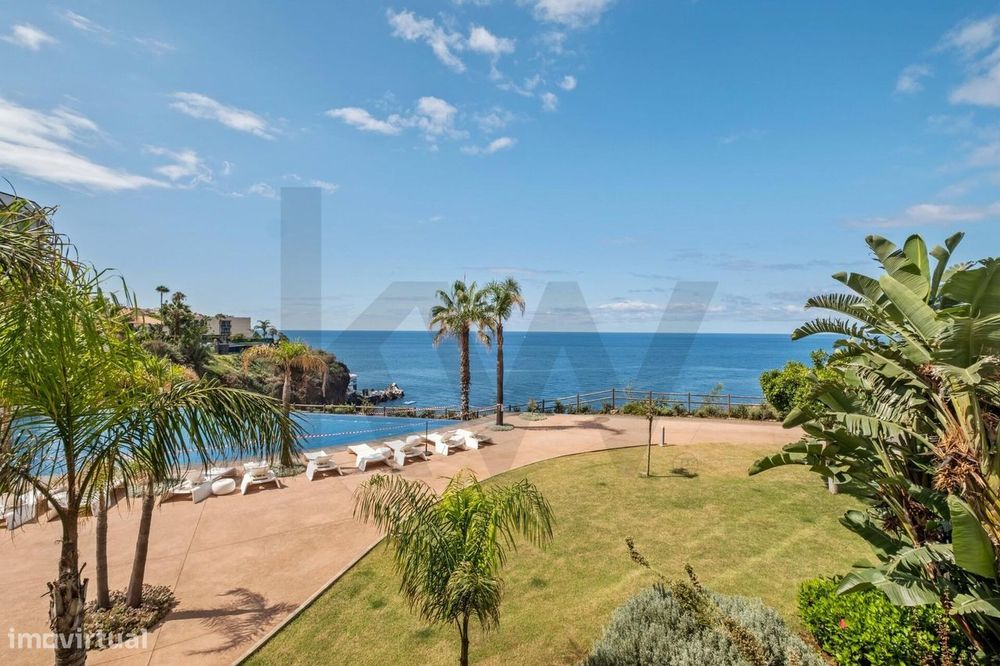 Apartamento T2 Edifício Madeira Palace Residences - Localizado Na Estr