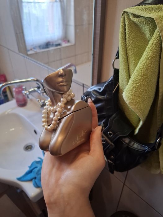 Perfumy billie eilish złote