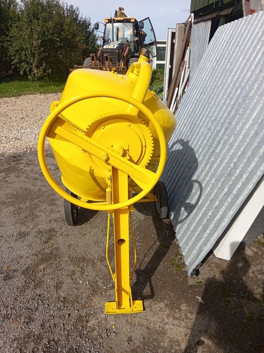 Betoniarka  Duża 150 L na 220v-400V