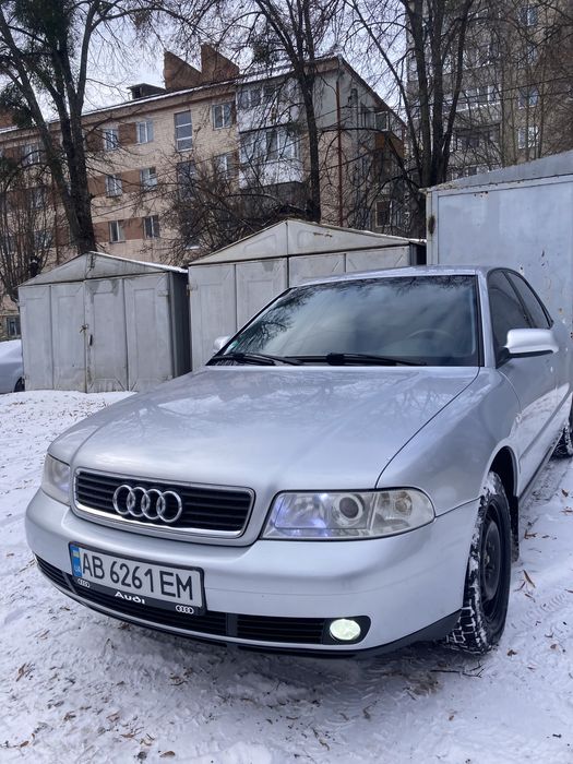 Ауді А4 Б5 рестайлінг 1.6 газ - бензин