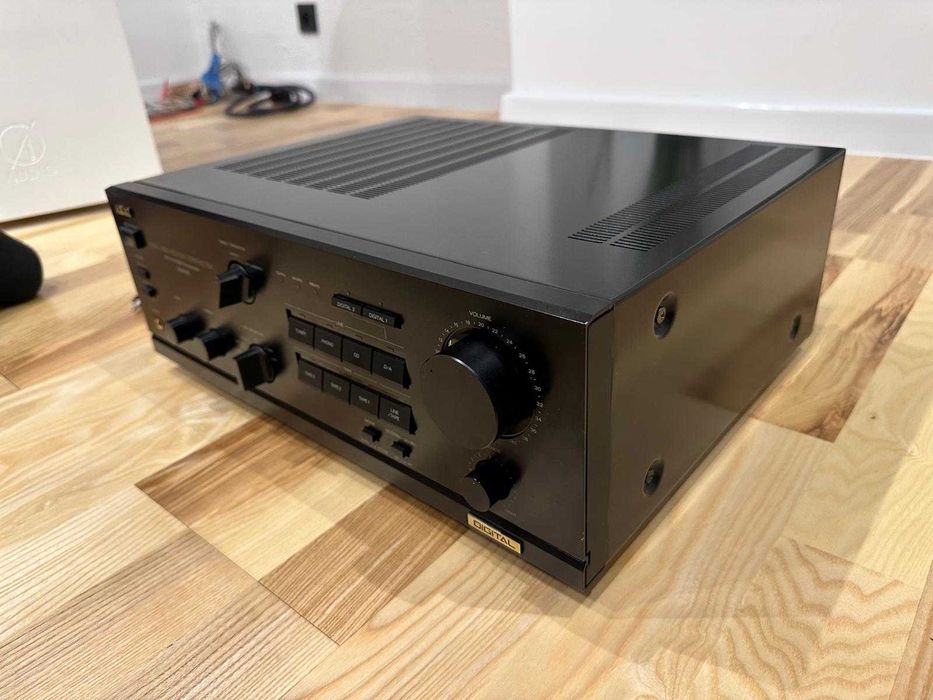 Wzmacniacz Akai AM-65