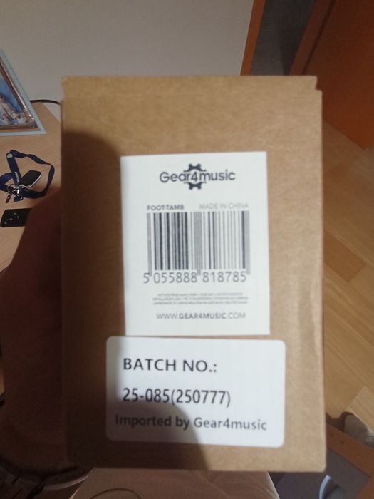 Cajon-Gear4Music/com acessórios