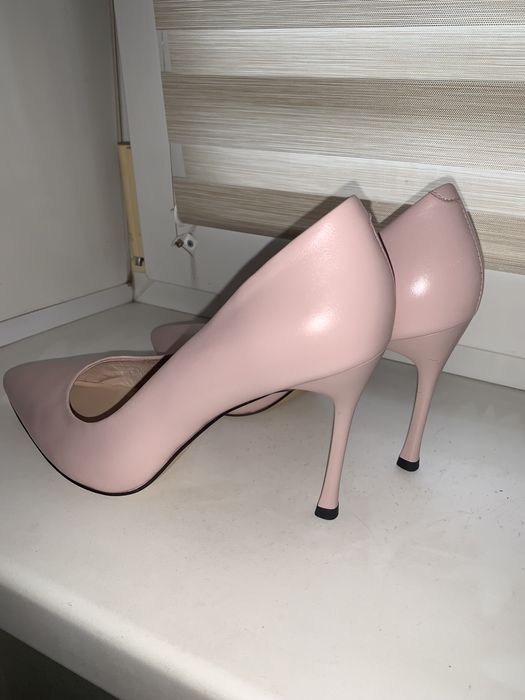 Жіночі туфлі човник з натуральної шкіри фірми Respect