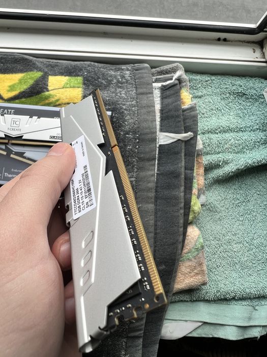 Продаю оперативную память в идеальном состоянии.