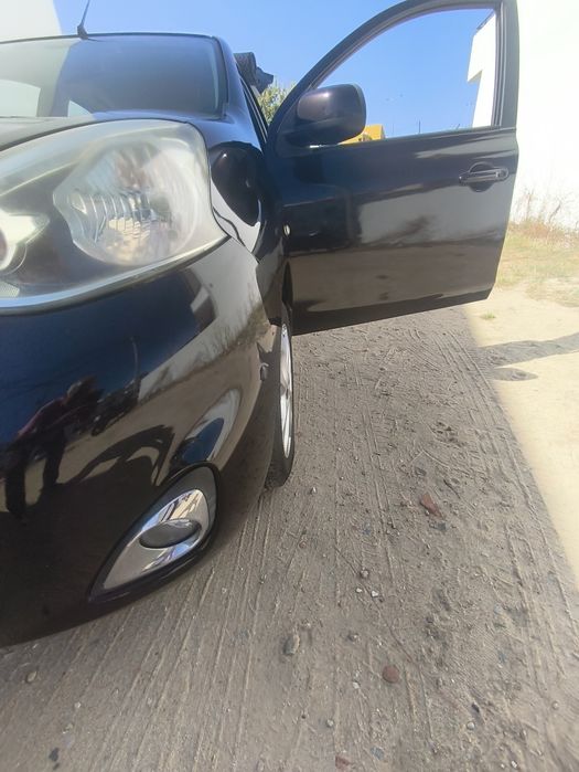 Nissan Micra Tekna  2013