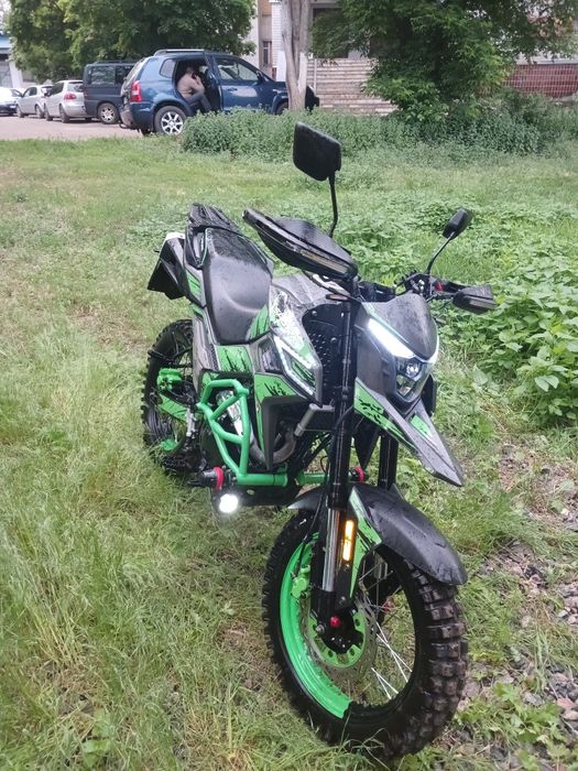 Мотоцикл SPARK sp300t