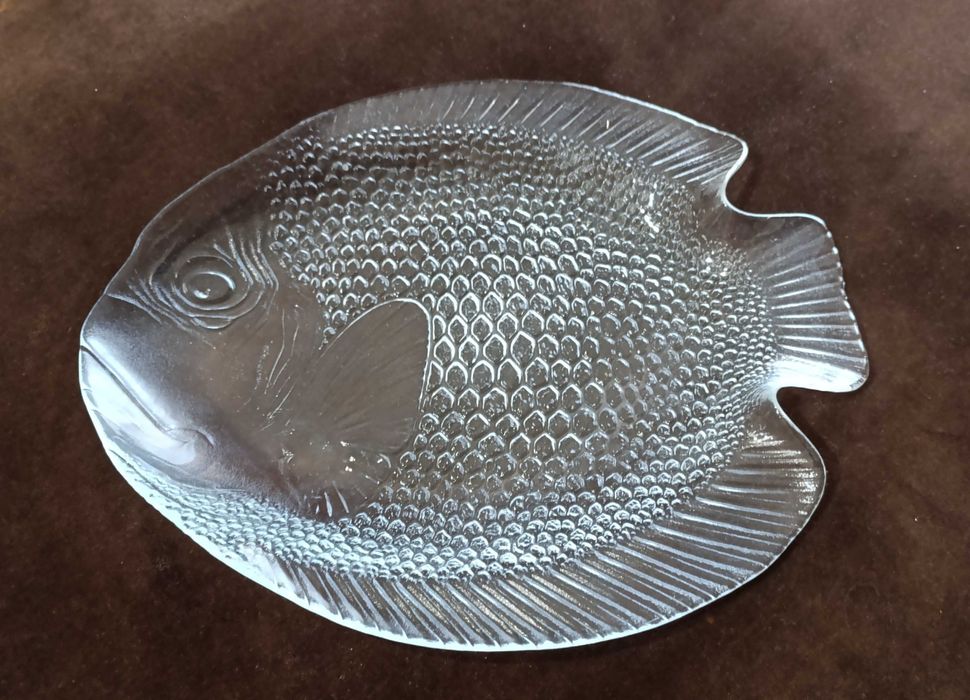 Prato Grande, Servir, forma de peixe, em vidro trabalhado - 39X33 cm