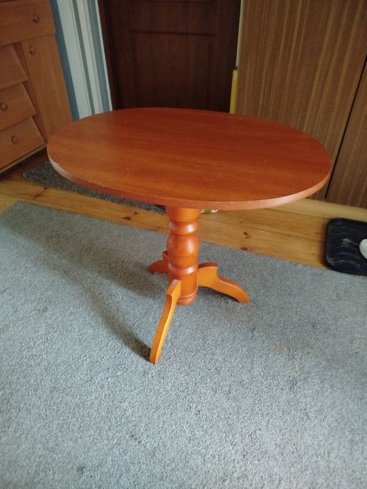 Stolik kawowy owalny