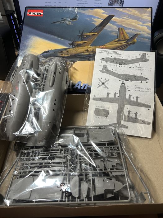 Roden 046 An-12 BK-PPS