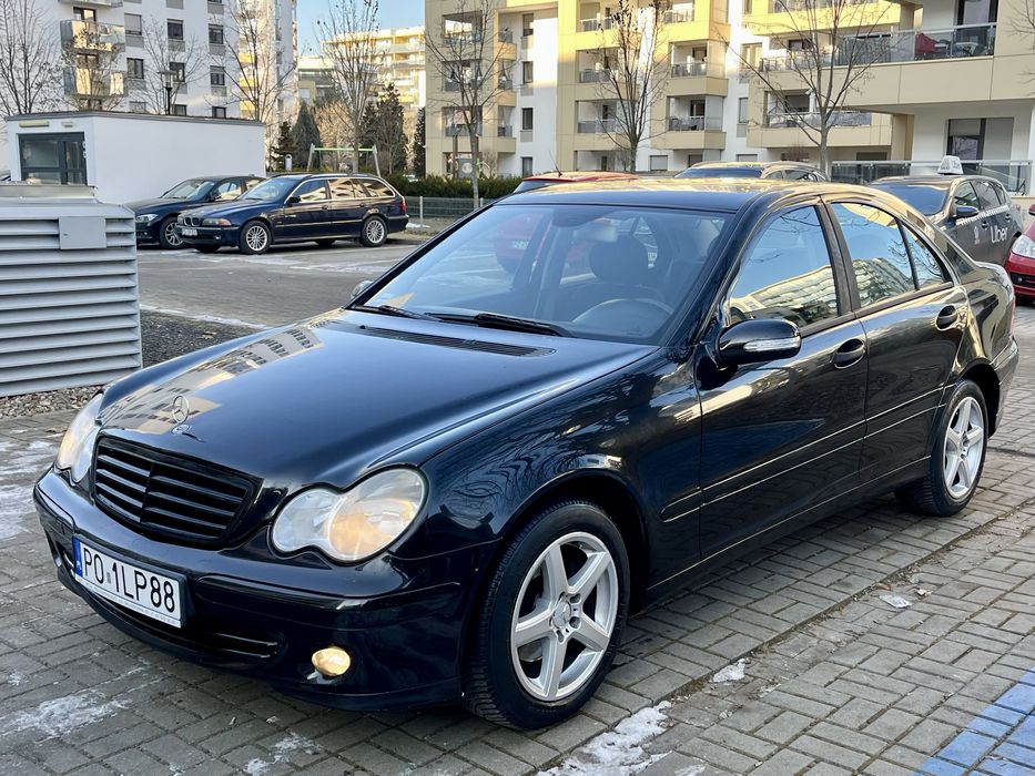Mercedes-Benz C180 kompressor po lift oryginalny niski przebieg