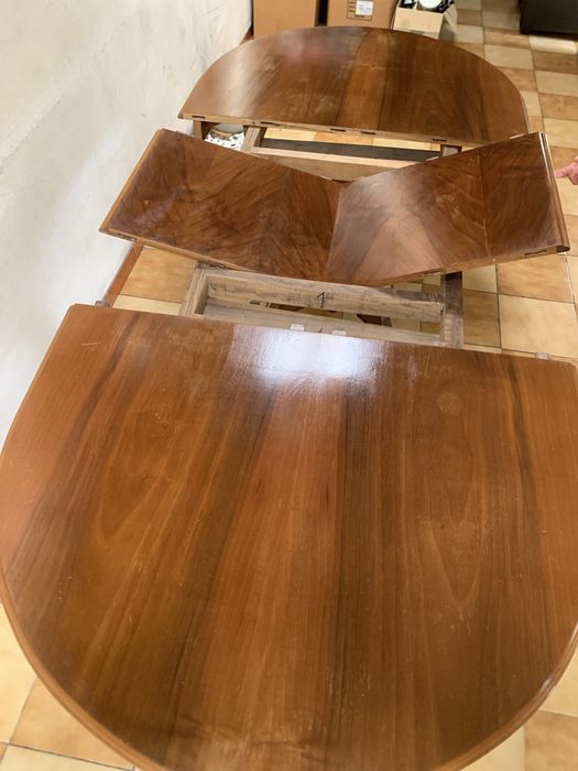 Mesa - Madeira de mogno