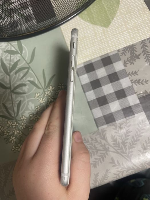 6s айфон пролаю  просто  не надо і затого продаю долго не зарядали 6ss