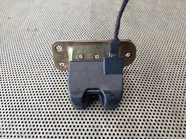 Fechadura / fecho da mala MITSUBISHI Carisma Hatchback (DA_)