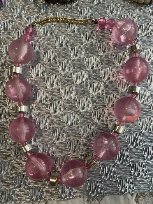 Лот біжутеріі ,дуже практична і гарна