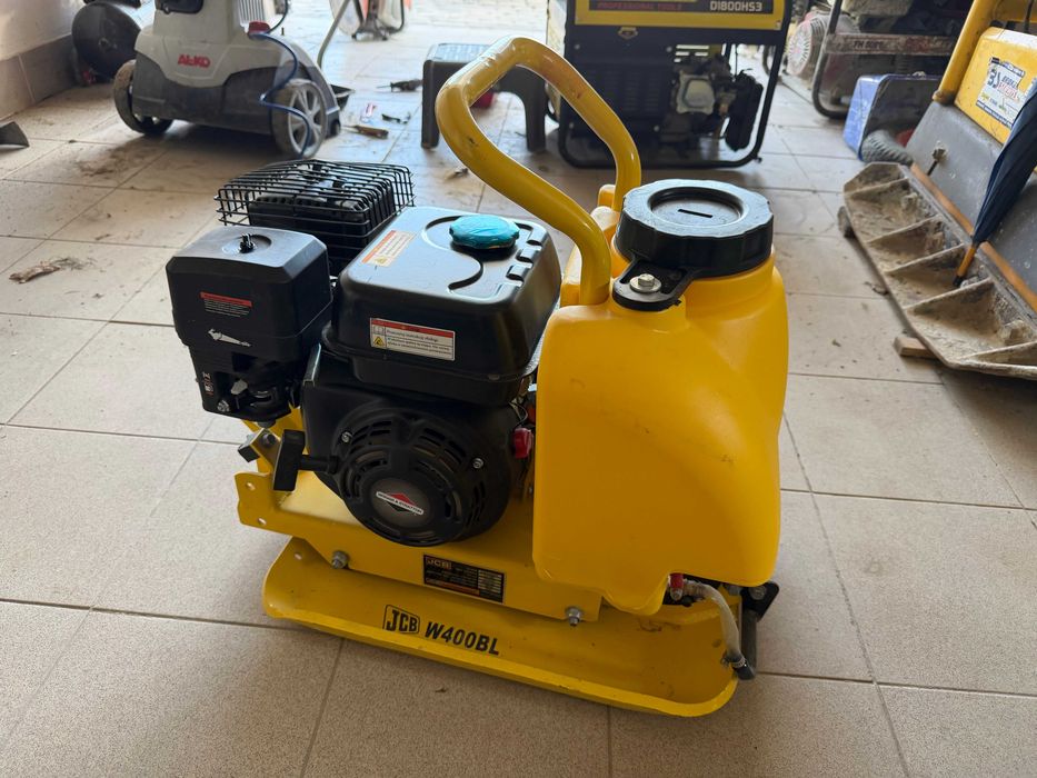 zagęszczarka JCB W400BL