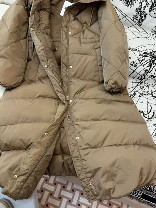 Зимовий пуховик Max Mara хс, с