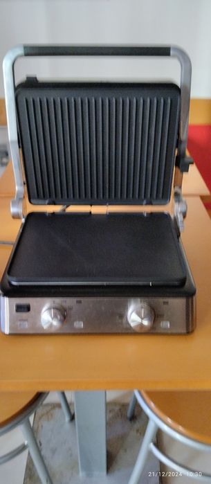 Grelhador elétrico