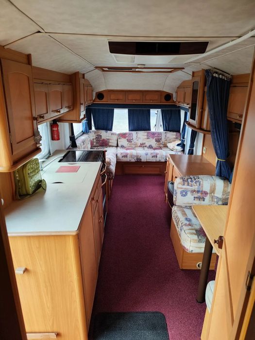 Avondale LANDRANGER 6400 L  PRZYCZEPA 2-osiowa kempingowa .