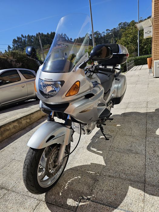 Honda Deauville 650