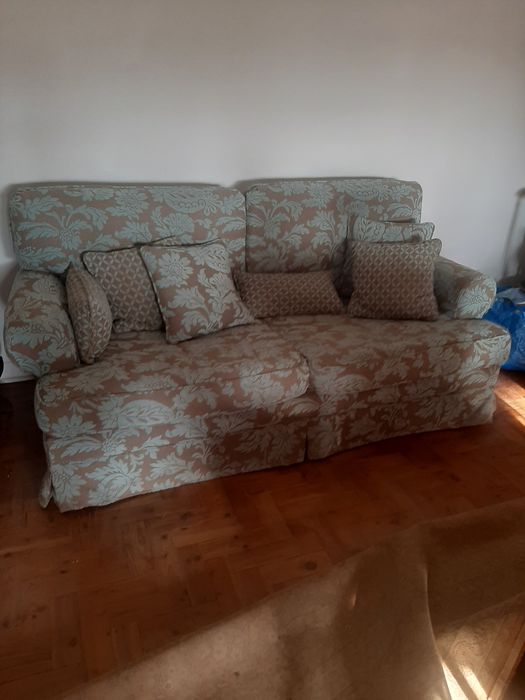 Sofá 2  Lugares Semi Novo
