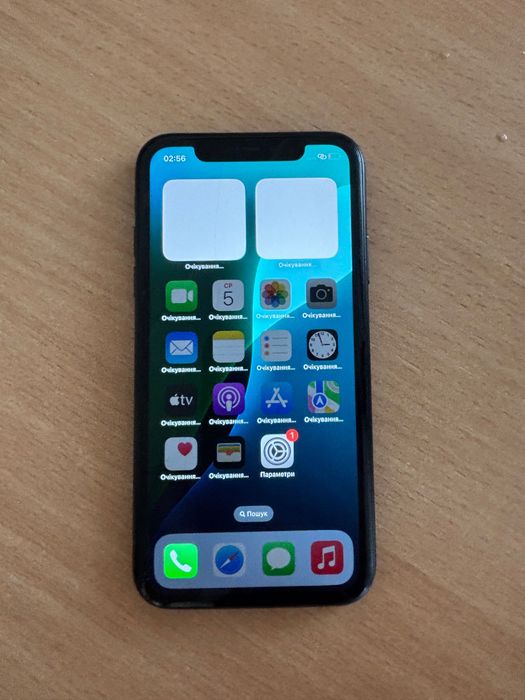 Продам IPhone XR 64 black 82