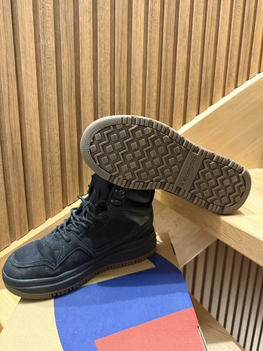 Buty dziecięcy Champion zimowe  rozmiar 37.5 cm