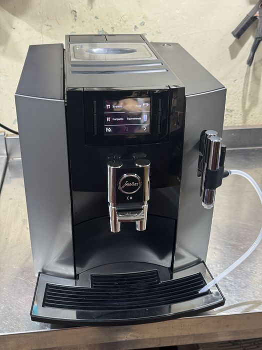 Кавомашина Jura E8 Dark Inox