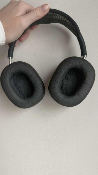 Apple AirPods Max Starlight, Czarne