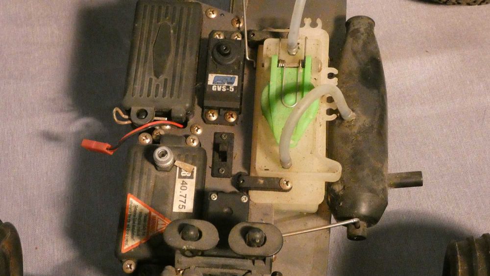 Duże podwozie do samochodu modelu rc nitro benzyna