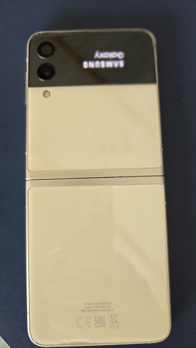 Samsung galaxy z flip3 5g