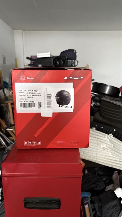 Capacete novo unisexo