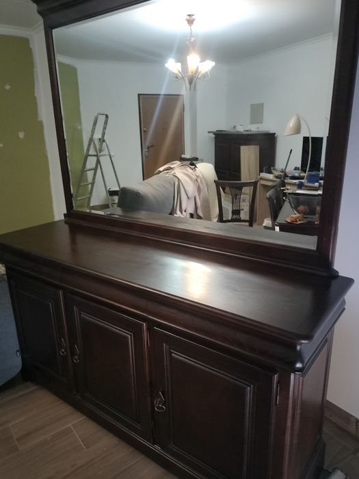 Armário com espelho