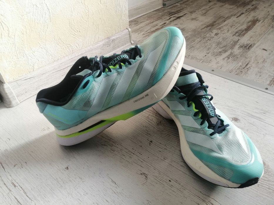 Чоловічі бігові кросівки Adidas Adizero Boston 13