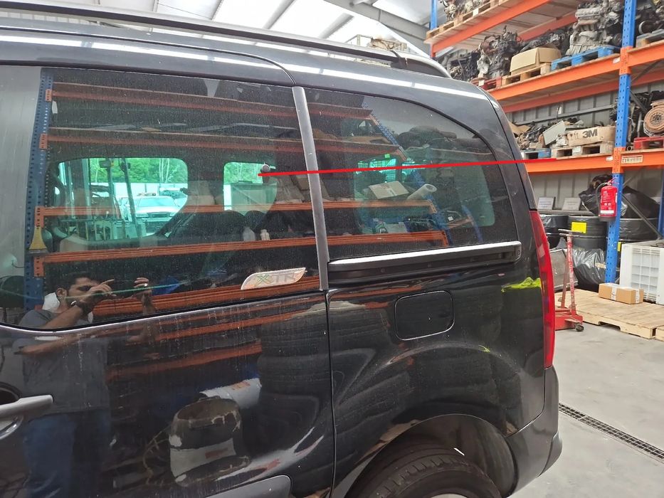 Painel trás esquerdo CITROËN Berlingo Van (B9)