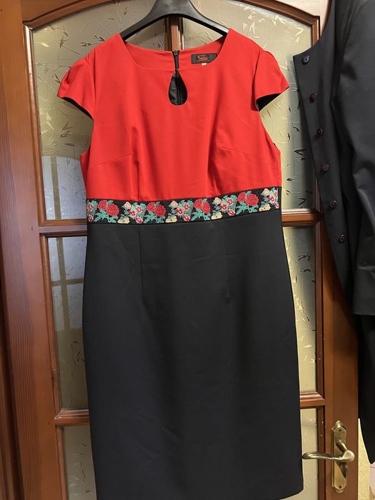 Сукня і кардиган костюм