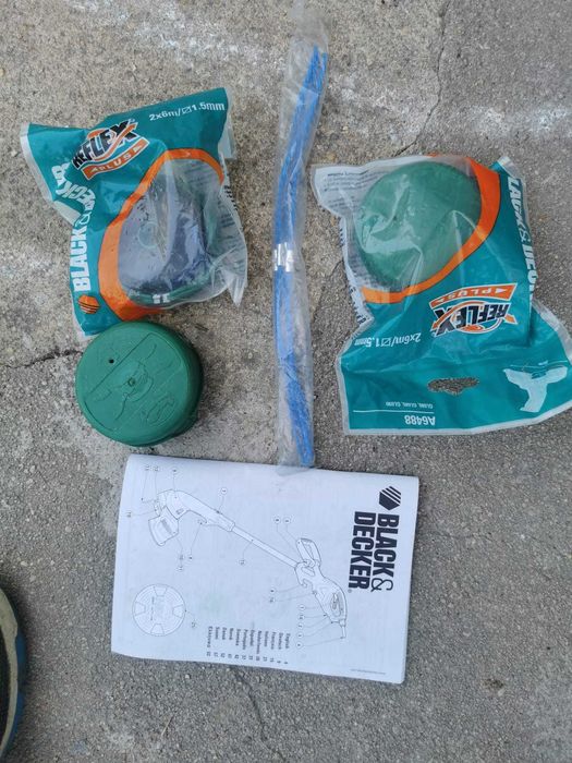 Aparador de relva Black Decker mais acessórios