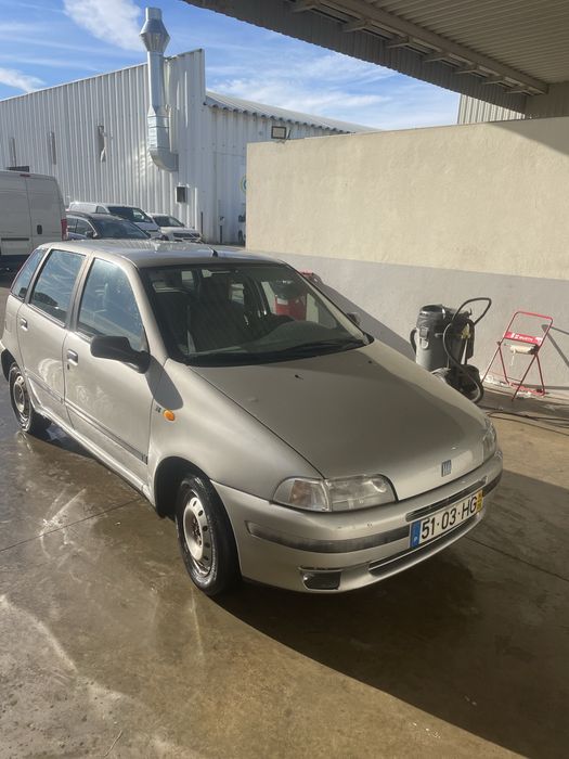 Fiat punto.. Ano 1996.. Inspecionado ate mes 9.. Contato: 910891926.453719756259338241