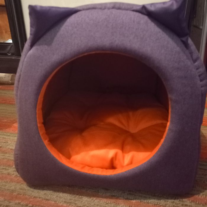 Хатинка-лежак для собачки або котика