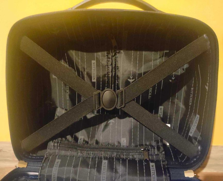 Kosmetyczka podróżna z polikarbonu marki WITTCHEN granatowa