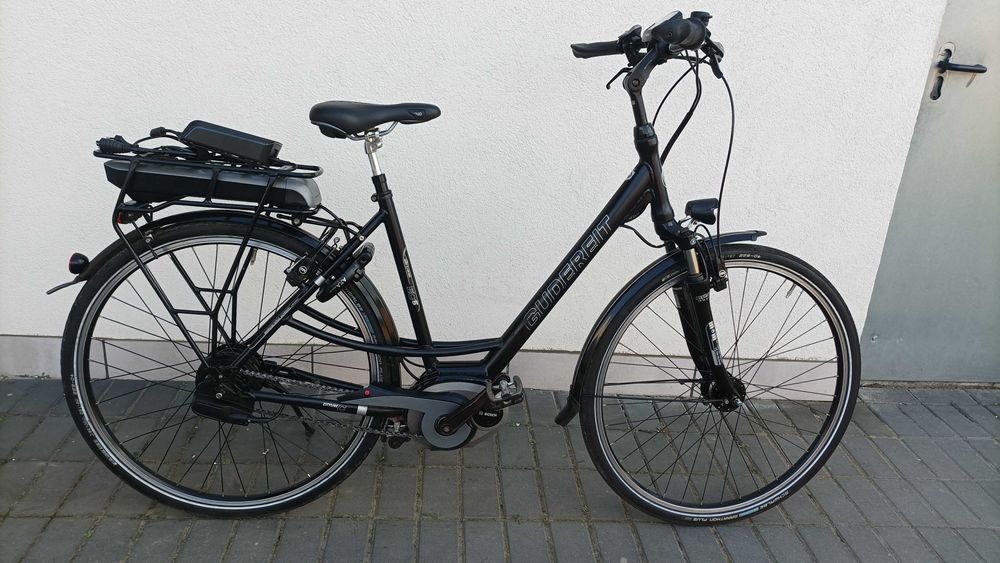 Rower elektryczny Gudreit automatyczne biegi Bosch. Koła 28 rama 21'