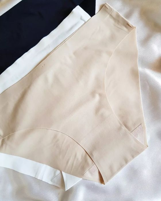 Бесшовные трусики слипы и бразильяна, разные модели